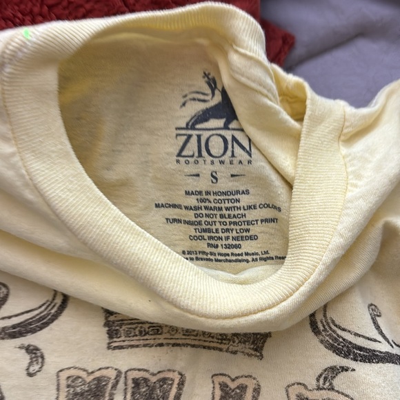 Authentic Bob Marley shirt - Picture 3 of 3